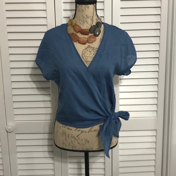 Madewell Tops - 🔥BOGO 50🔥 Madewell Lightweight Denim Wrap Top